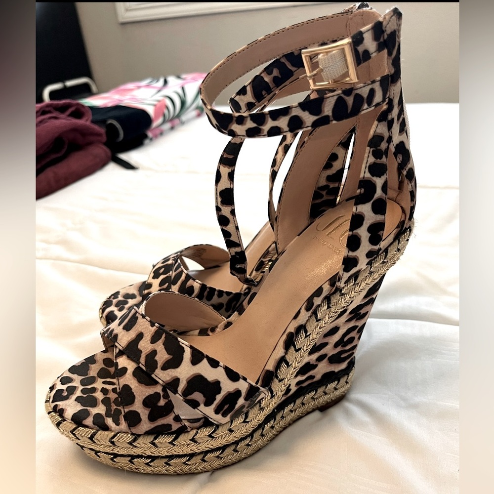 JLO WEDGE 🤩🤩🤩 (NEW)